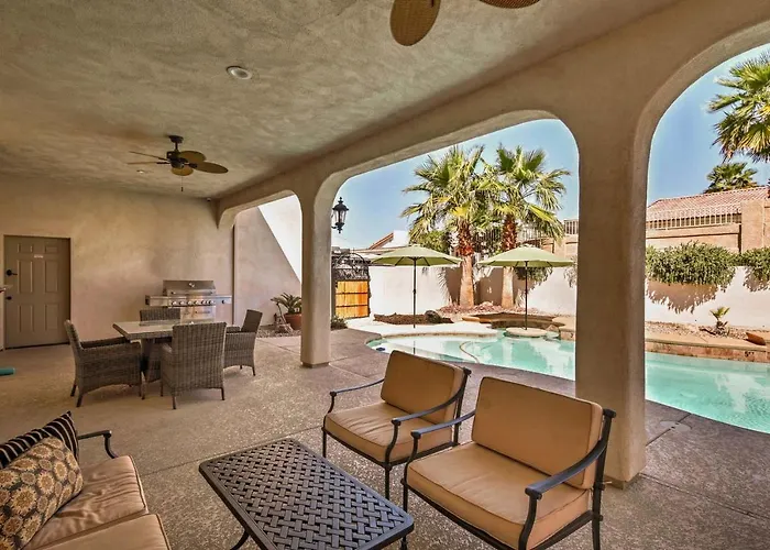 Holiday home < 2 Mi To Havasu: Spacious W/ Patio!