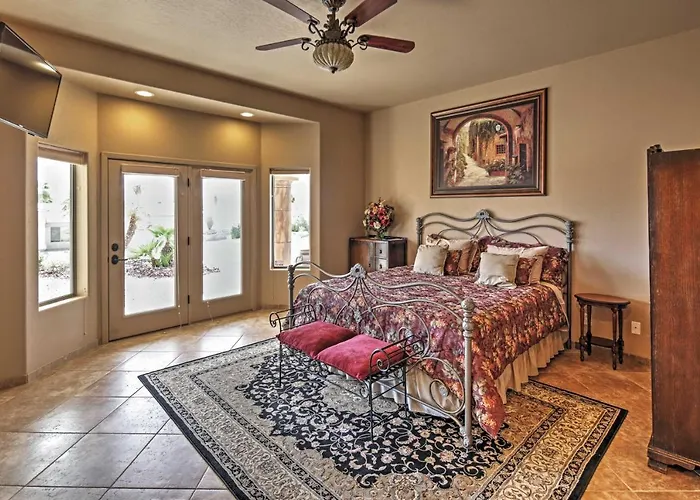 Holiday home < 2 Mi To Havasu: Spacious W/ Patio!