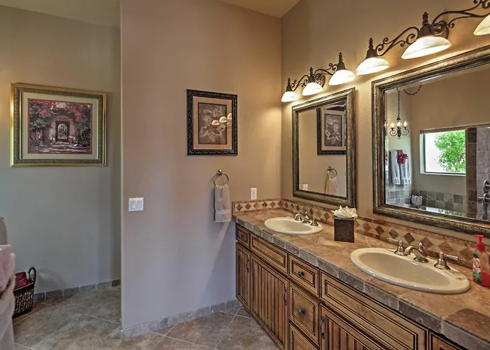 Holiday home < 2 Mi To Havasu: Spacious W/ Patio! Lake Havasu City